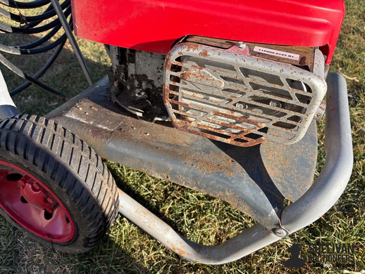 briggs-&-stratton-professional-series-power-washer-image-18