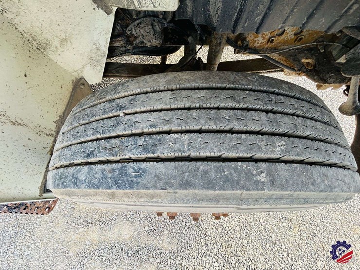 2013-international-durastar-4400-image-51