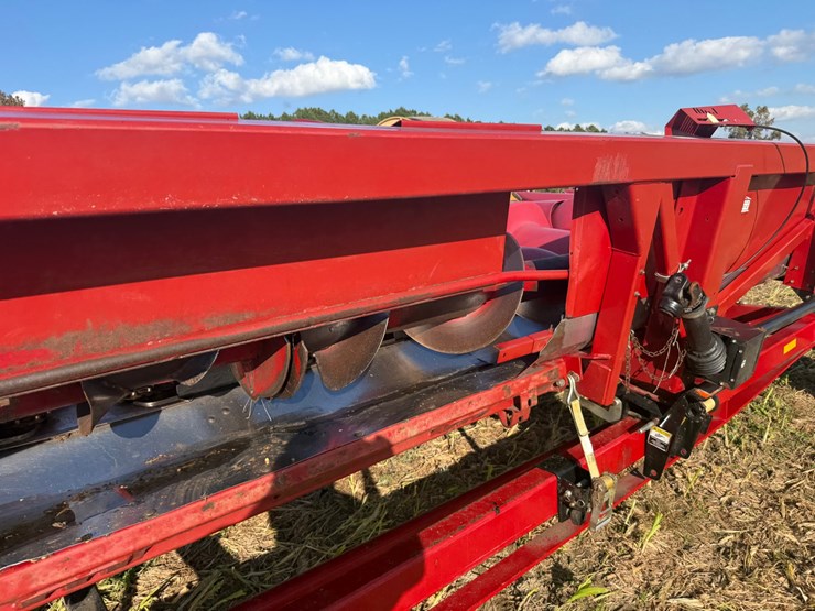 2011-case-ih-3412-image-33