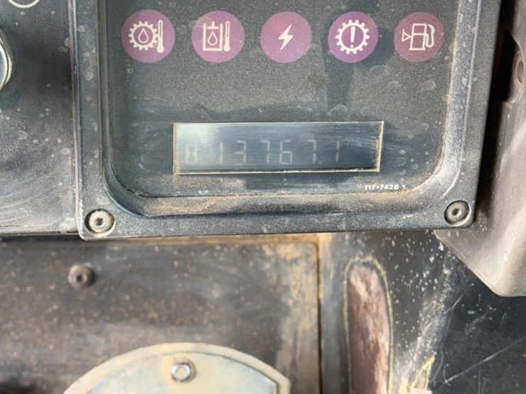 caterpillar-953c-image-16