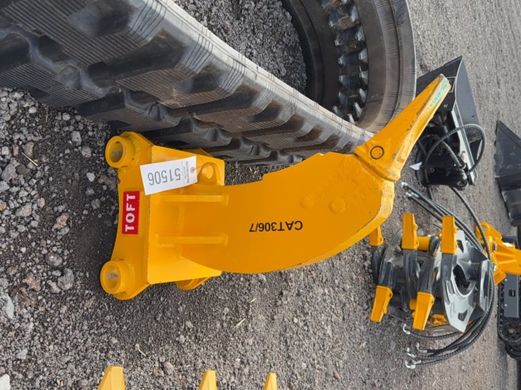 caterpillar-306-image-1