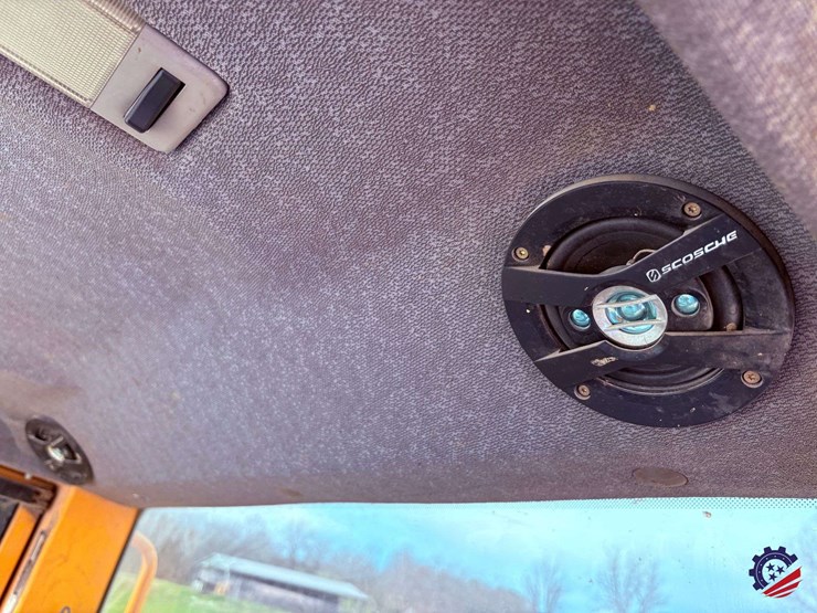 2004-volvo-l60e-image-87