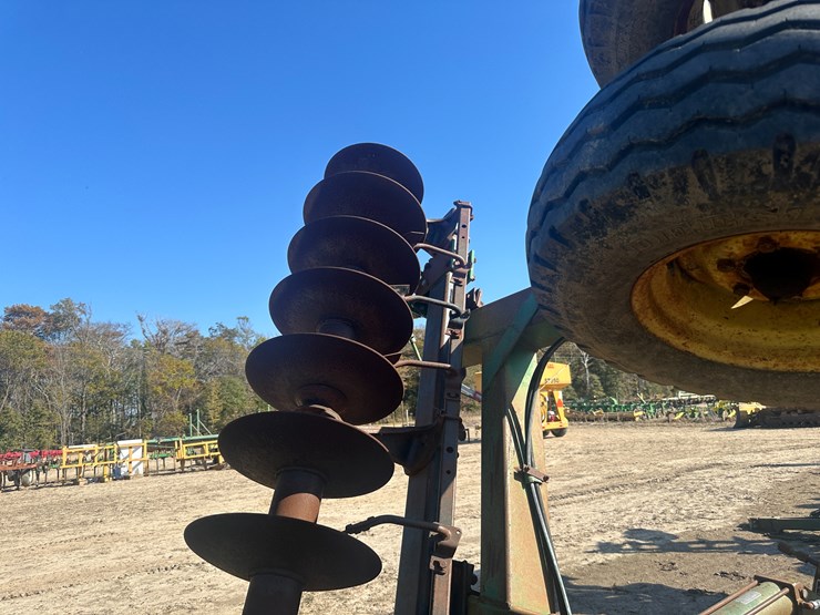 john-deere-30-image-26