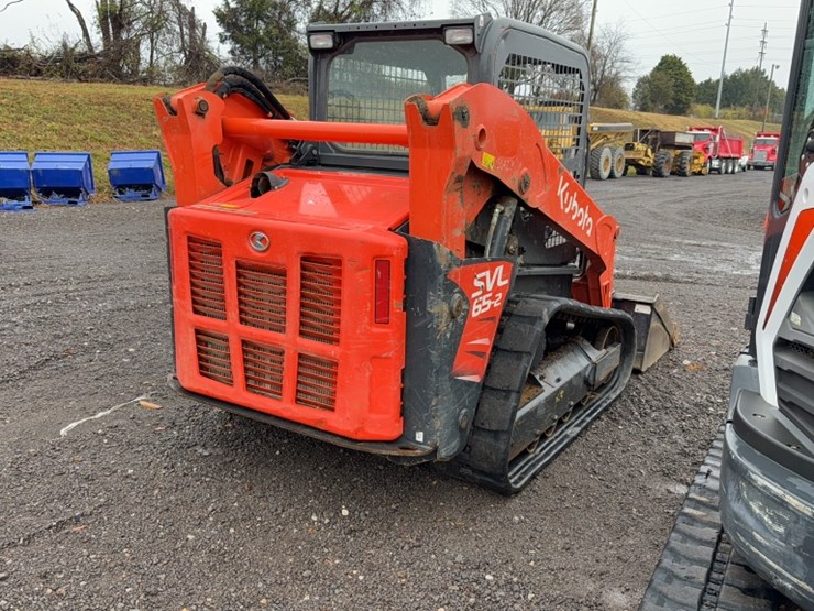 kubota-svl65-2-image-6