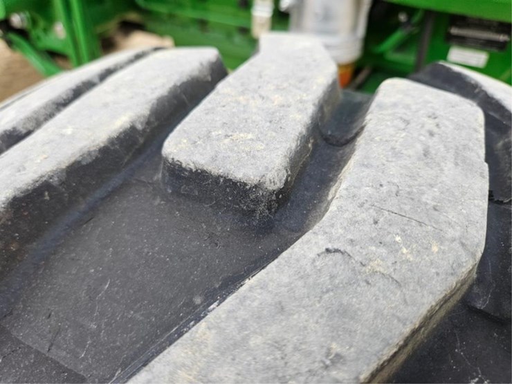 #3081-•-john-deere-4052-4x4-tractor/-400e-loader-image-42