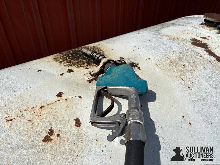 1,000-gal-fuel-tank-w/electric-pump-image-10