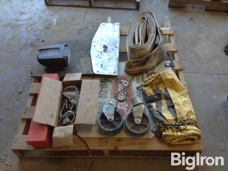 pallet-of-trucking-&-towing-items-image-6