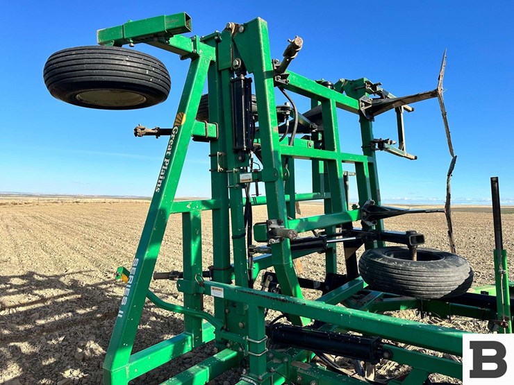 great-plains-9540-plains-plow-image-17