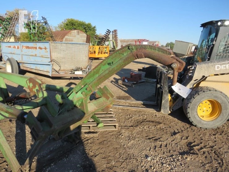 john-deere-158-image-2