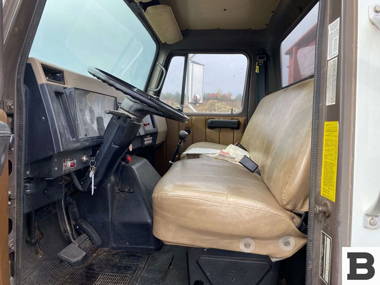 1992-international-4900-image-45