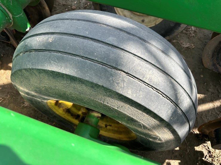 john-deere-2623-image-8