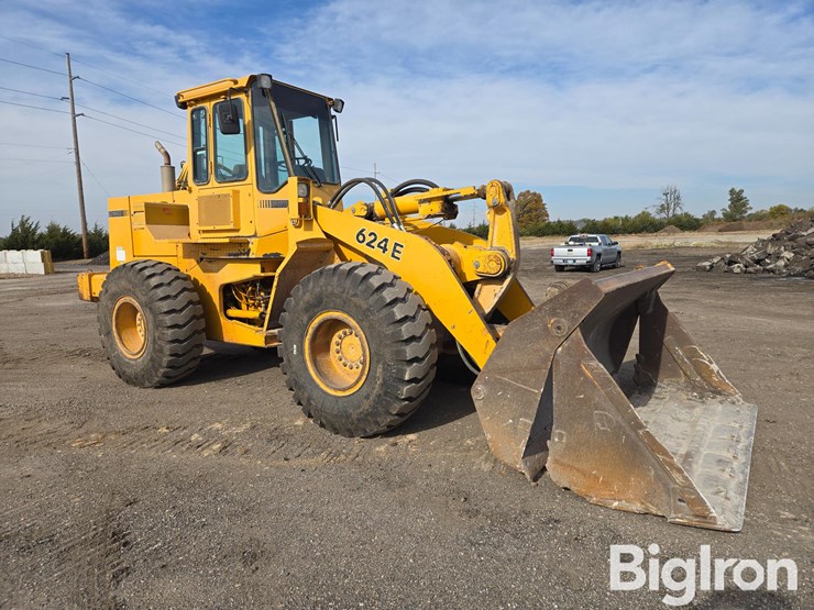 1991-deere-624e-image-3