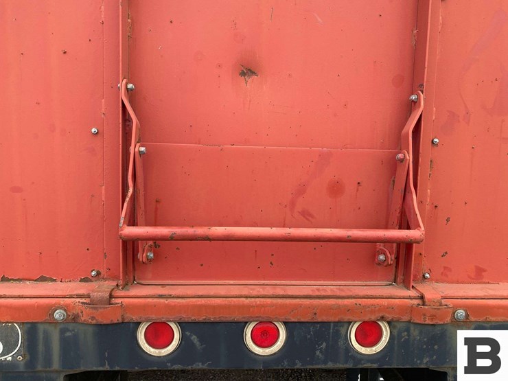 1992-international-4900-image-25