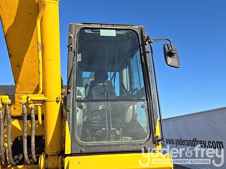 2022-komatsu-pc490-lc-11-image-111