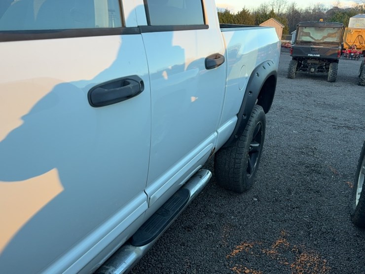 2006-dodge-1500-image-14