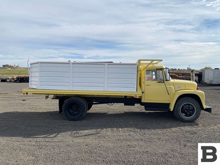 1965-international-loadstar-image-7