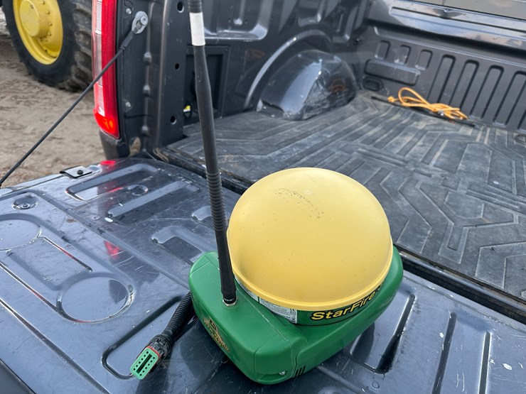 john-deere-3000-image-2