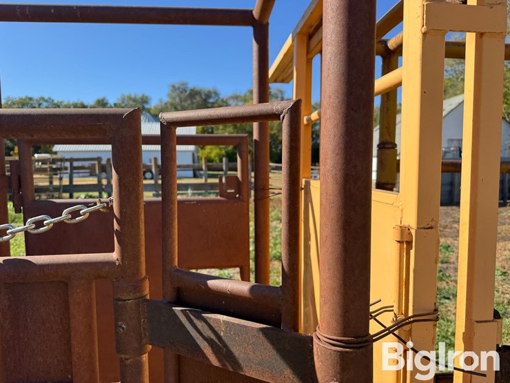 linn-post-&-pipe-lead-up-alley-image-18