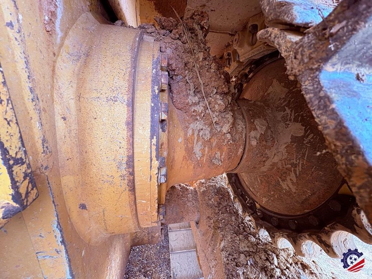 2019-caterpillar-d6t-xw-image-48