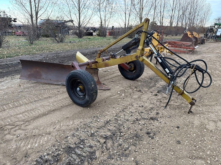 v-blade-ditcher-image-2