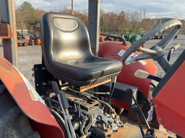 massey-ferguson-451-image-7