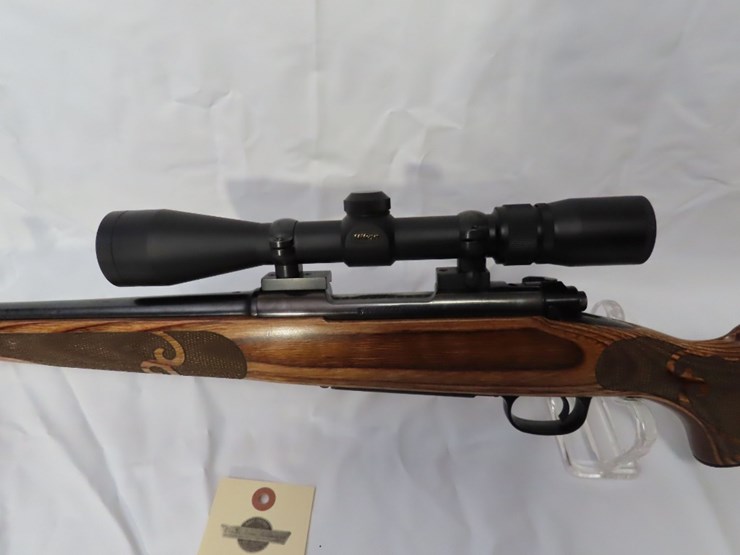 winchester-model-70-feather-weight-sa-.223-rem-bolt-action-rifle-image-2