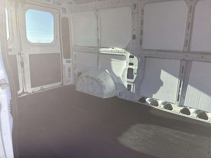 2018-ram-promaster-1500-image-15