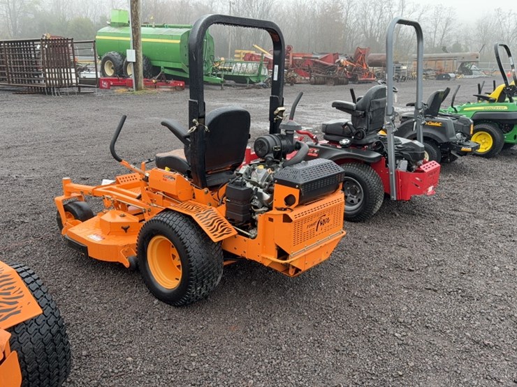 #3083-•-scag-turf-tiger-zero-turn-lawn-mower-image-11