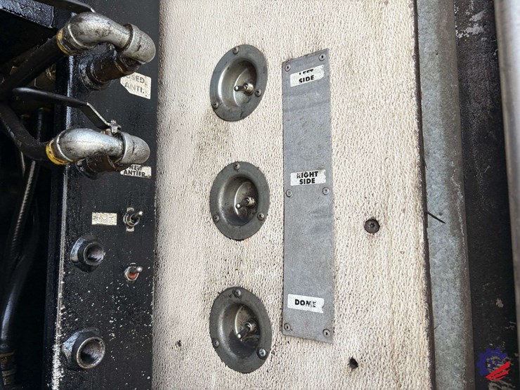 2009-kenworth-t800-image-64