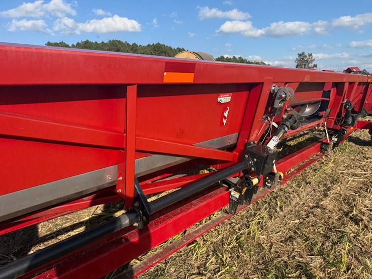 2011-case-ih-3412-image-28