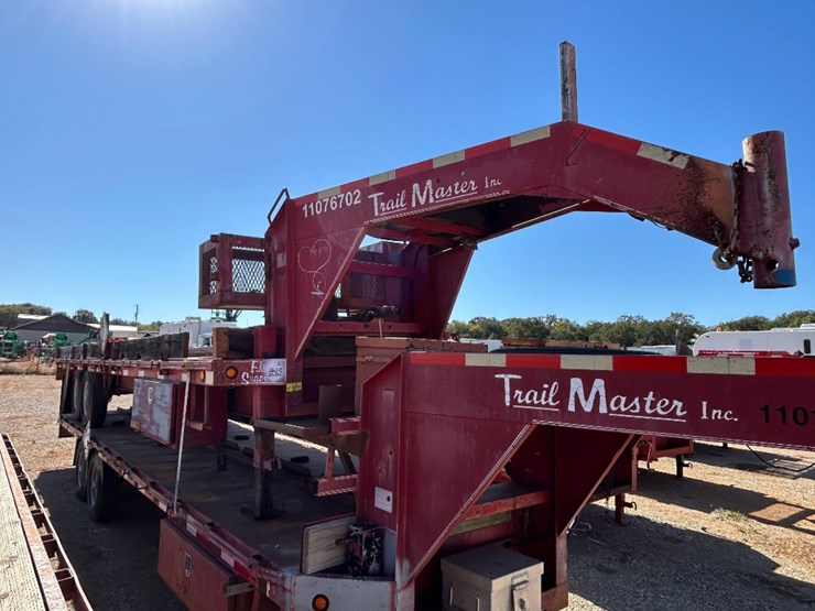 (x)-(8-25)-2008-trail-master-34'l-t/a-gooseneck-t...-image-1