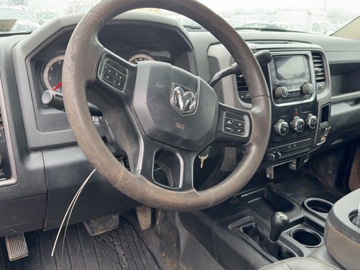 2016-dodge-2500-image-21