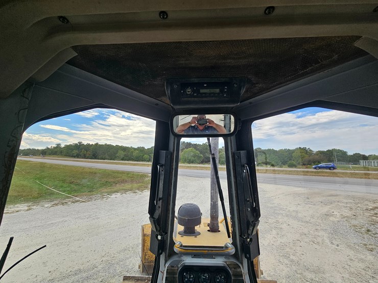 2002-caterpillar-d5g-xl-image-32