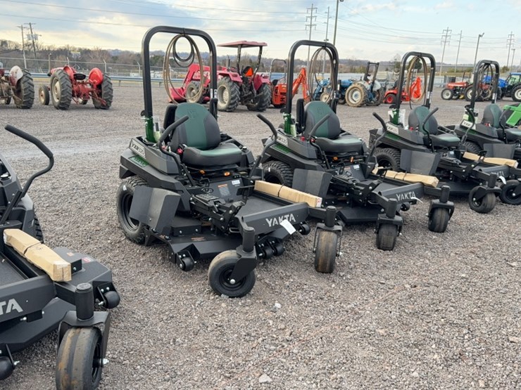 #3078-•-yakta-yxr-320-zero-turn-lawn-mower-image-3