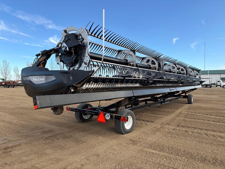 2024-mac-don-fd245-image-1