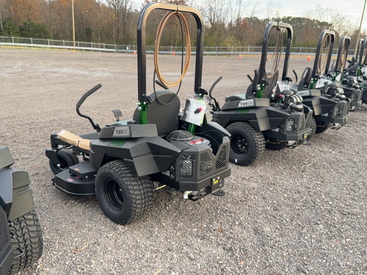 #3080-•-yakta-yxr-120-zero-turn-lawn-mower-image-10