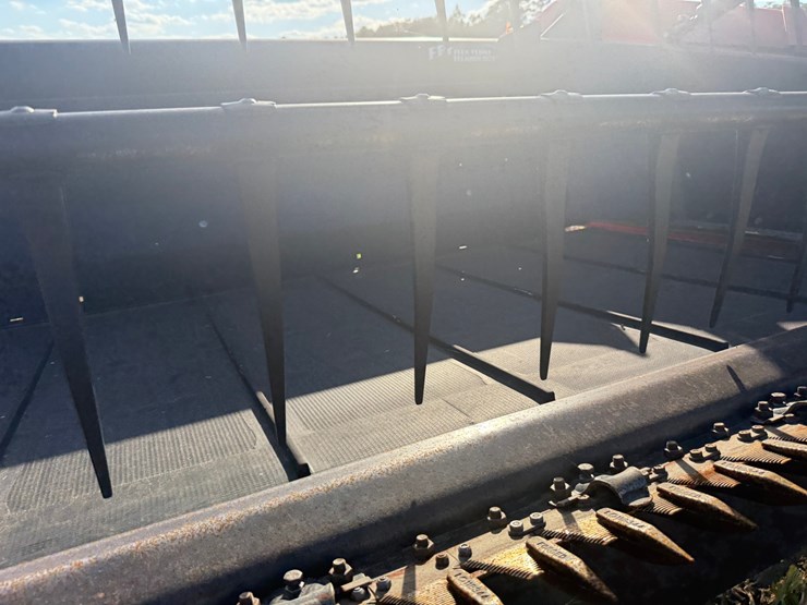 2014-macdon-40-foot-flex-draper-head----header-cart-not-included-image-56