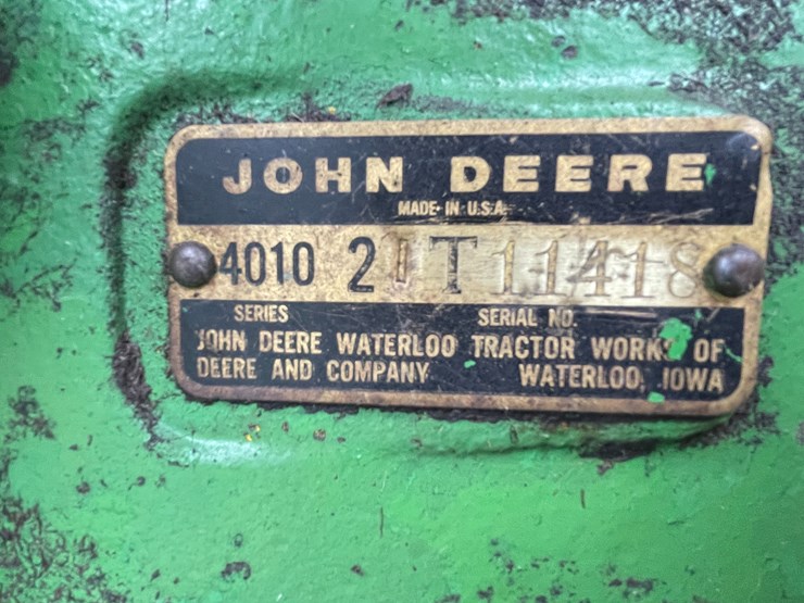 john-deere-4010-image-48