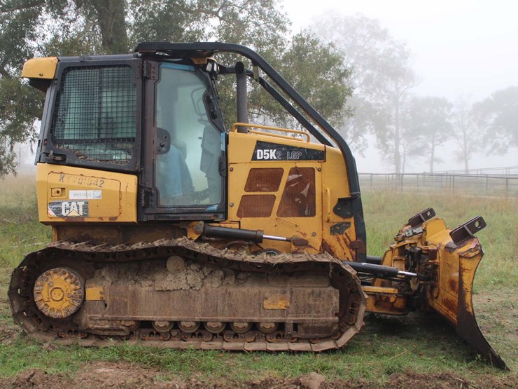 caterpillar-d5k-lgp-image-1