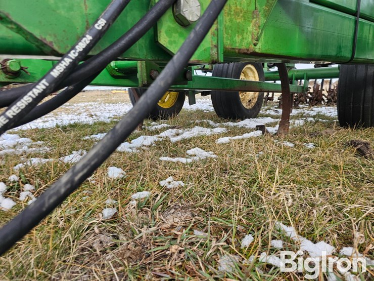 john-deere-550-image-15