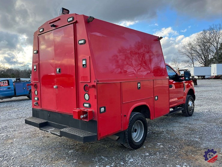 2017-ford-f350-xl-image-24