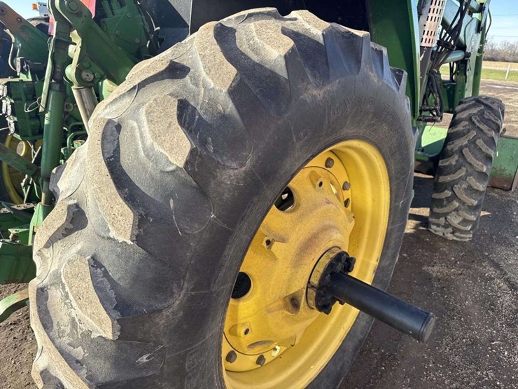 john-deere-7610-image-16