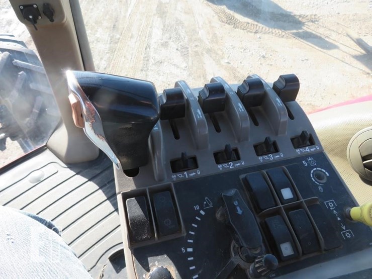 case-ih-mx230-image-16