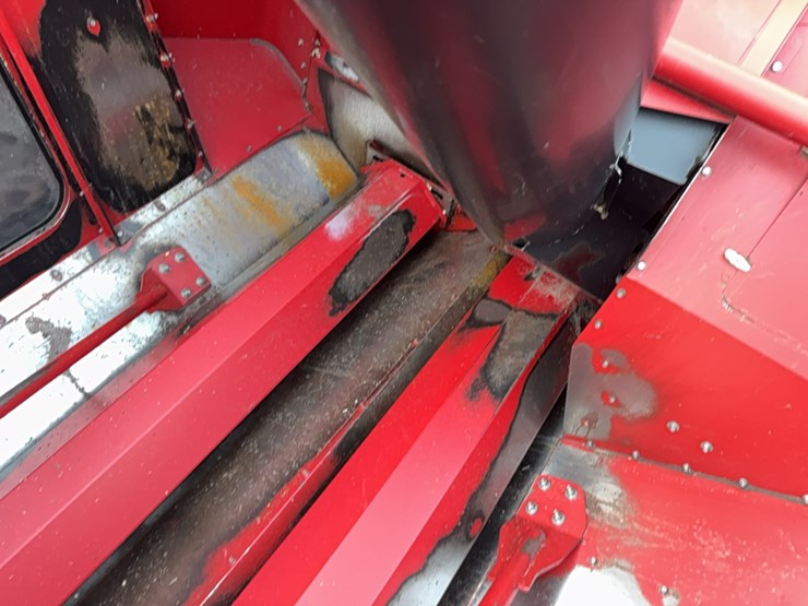 2018-case-ih-8240-image-92