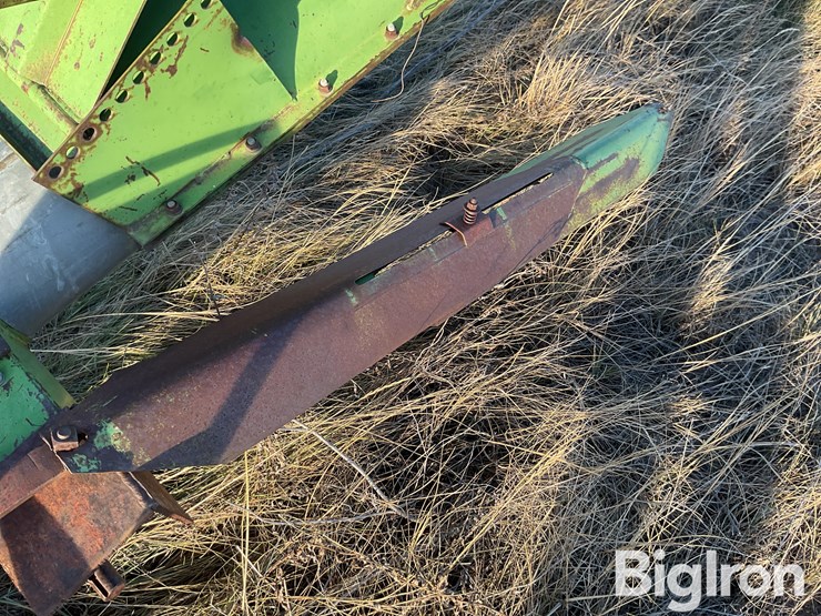 john-deere-8-image-12