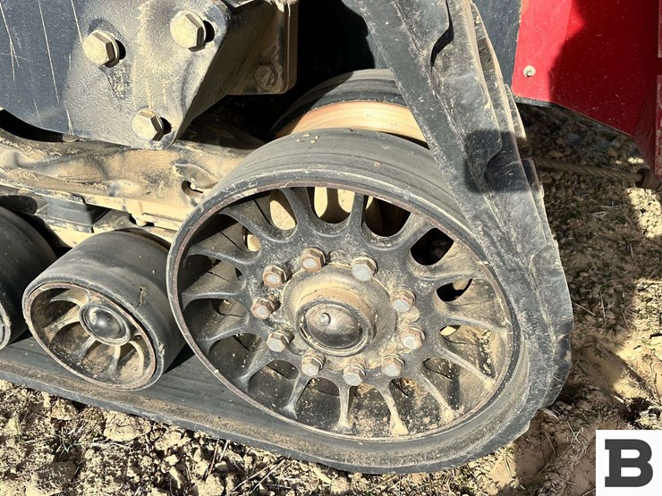 2014-case-ih-370-image-36