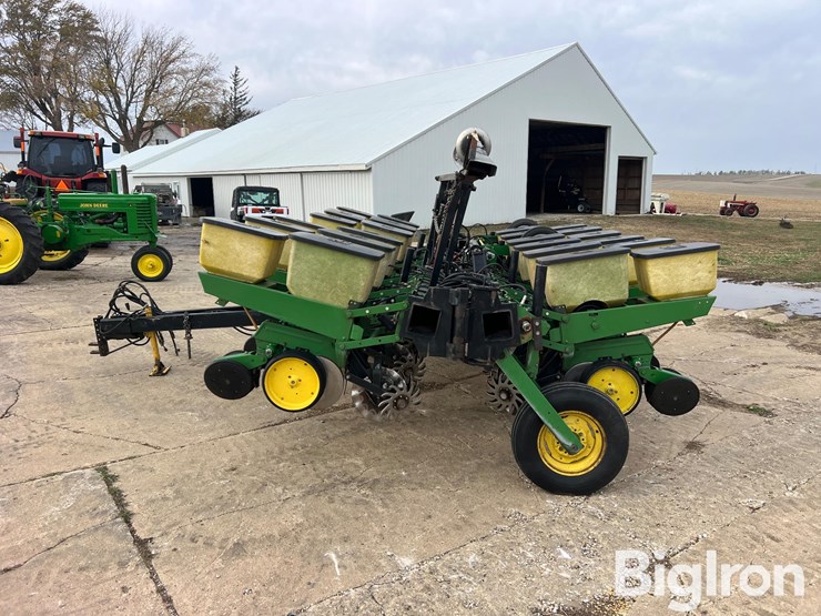 john-deere-7000-image-8