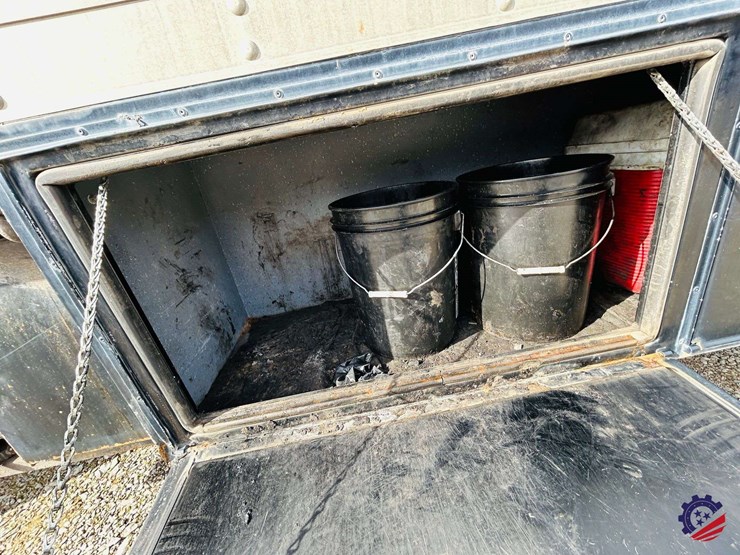 2007-peterbilt-340-image-36