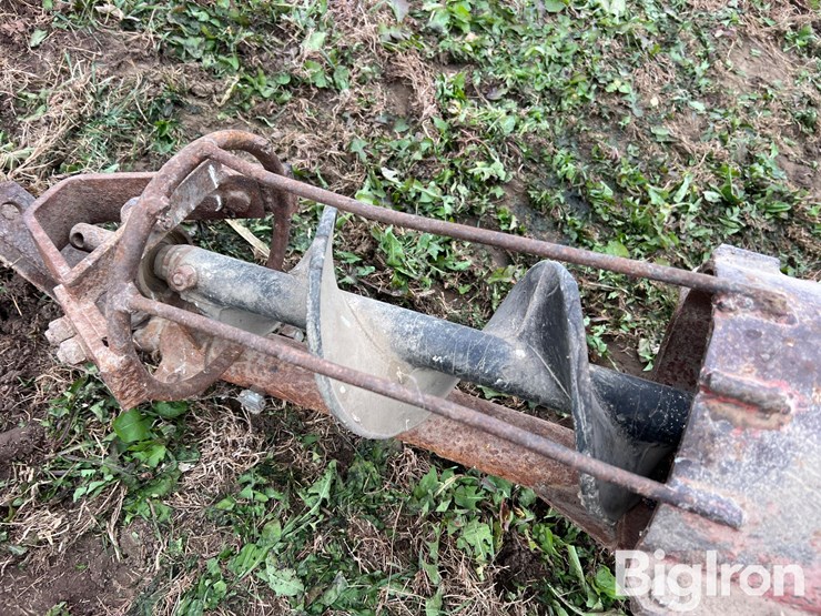 auger-w/-gas-engine-image-9