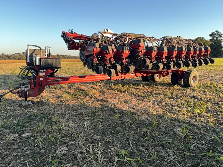 case-ih-1240-image-25